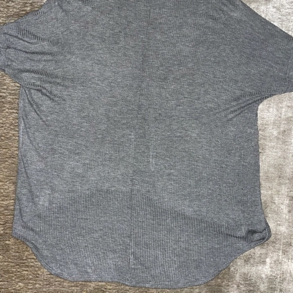 Moon kiss dolman tee shirt blouse loose fit draped front preloved - Picture 3 of 7